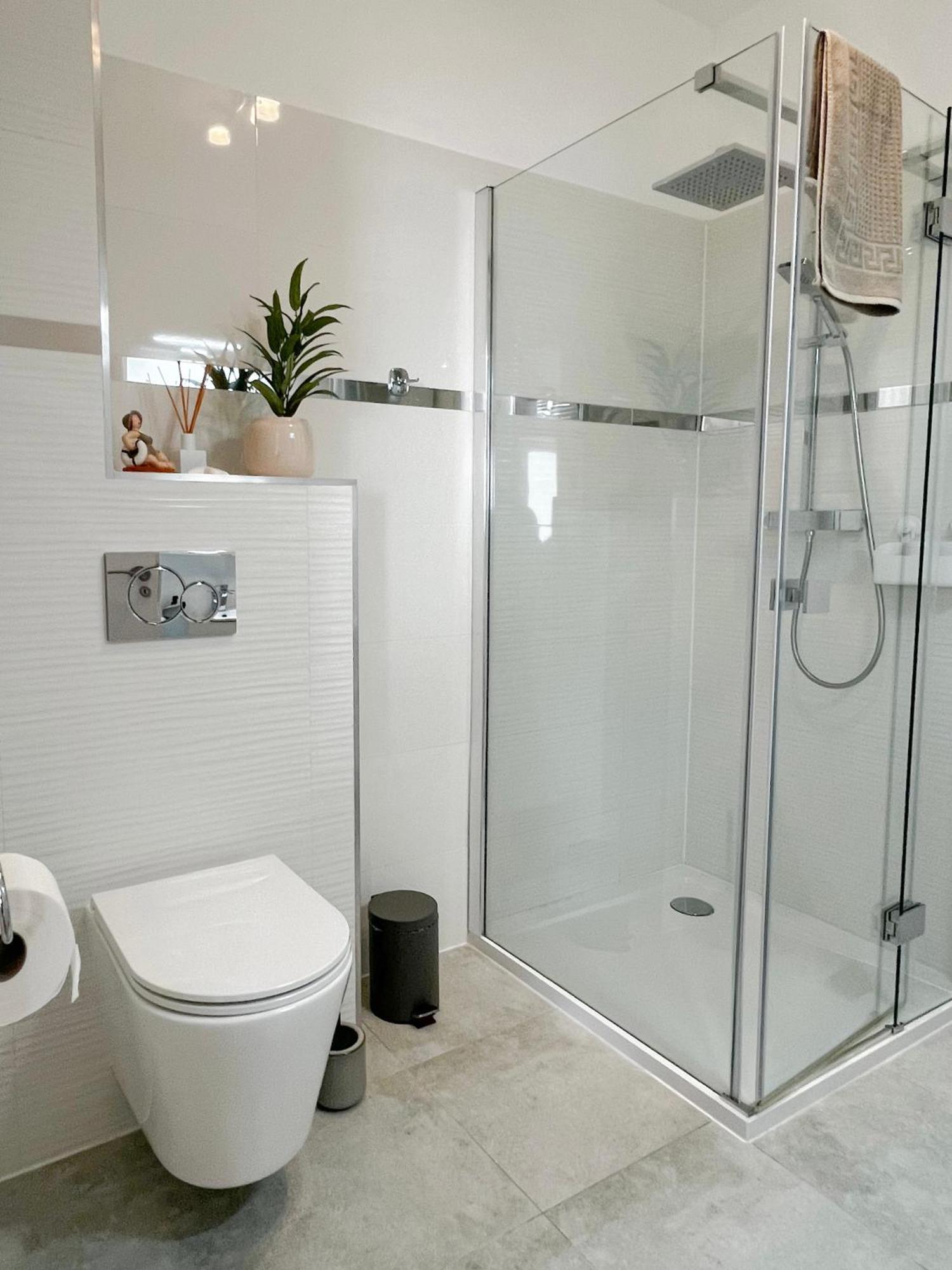 Napsugar Apartman Kestel Dış mekan fotoğraf